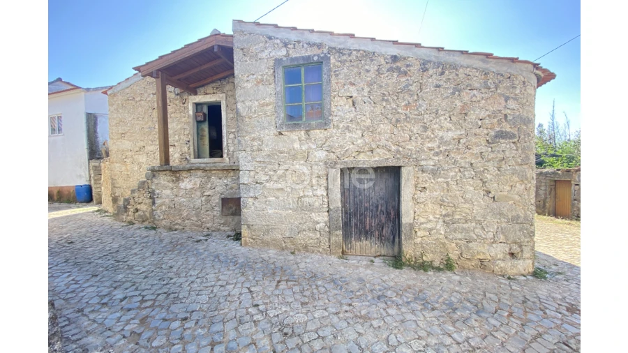 Moradia T2 para Venda em Degracias e Pombalinho Foto 9