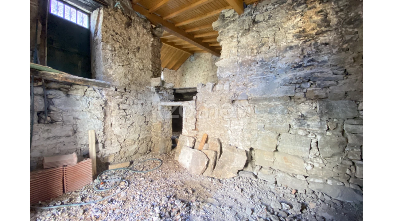 Moradia T2 para Venda em Degracias e Pombalinho Foto 6