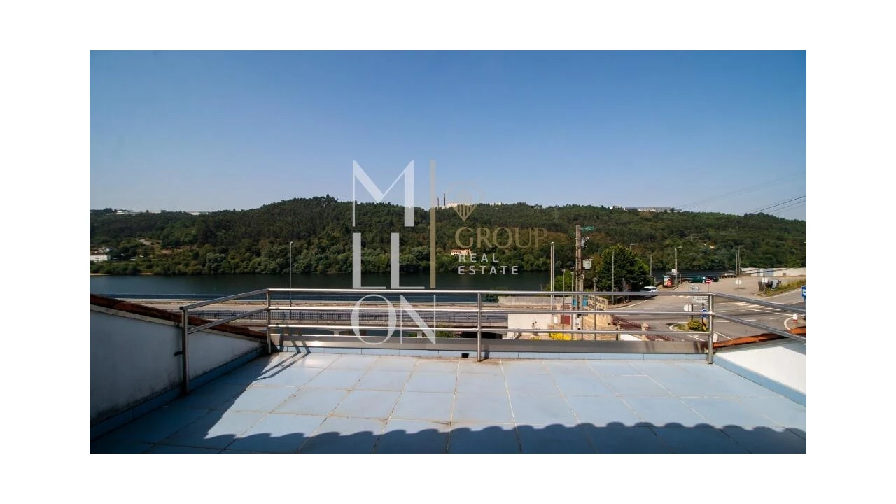 Moradia T4 para Venda em Foz do Sousa e Covelo Foto 31