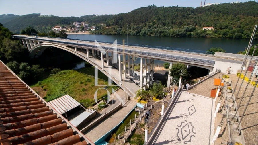 Moradia T4 para Venda em Foz do Sousa e Covelo Foto 32