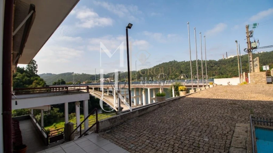 Moradia T4 para Venda em Foz do Sousa e Covelo Foto 3