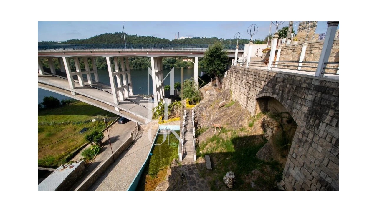 Moradia T4 para Venda em Foz do Sousa e Covelo Foto 5