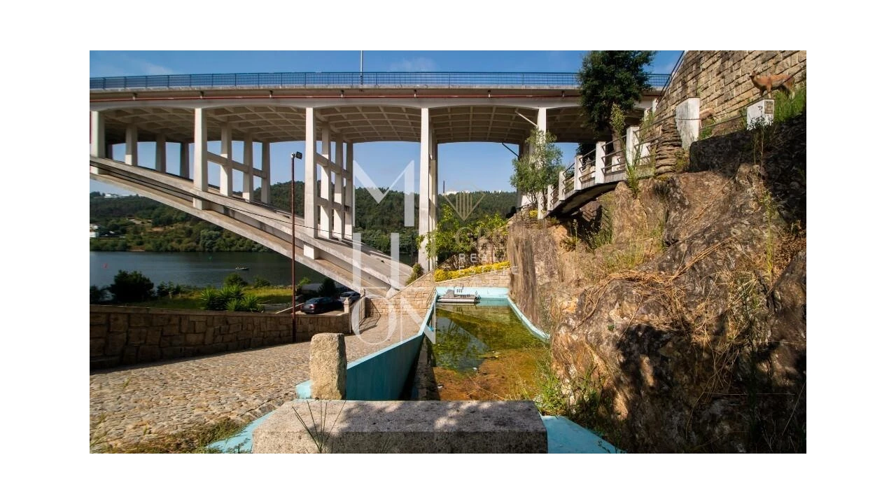 Moradia T4 para Venda em Foz do Sousa e Covelo Foto 8