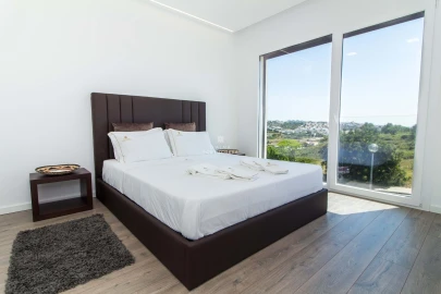 Moradia T5 para Venda em Albufeira e Olhos de Água