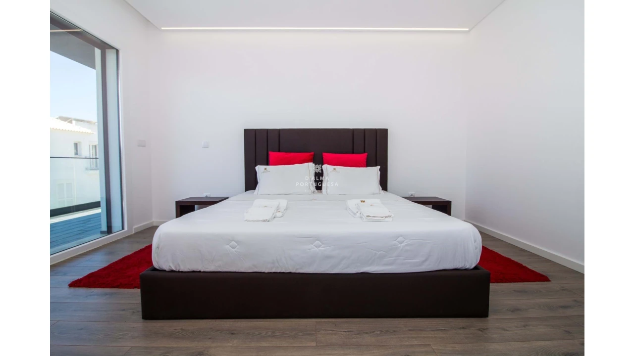 Moradia T5 para Venda em Albufeira e Olhos de Água Foto 24