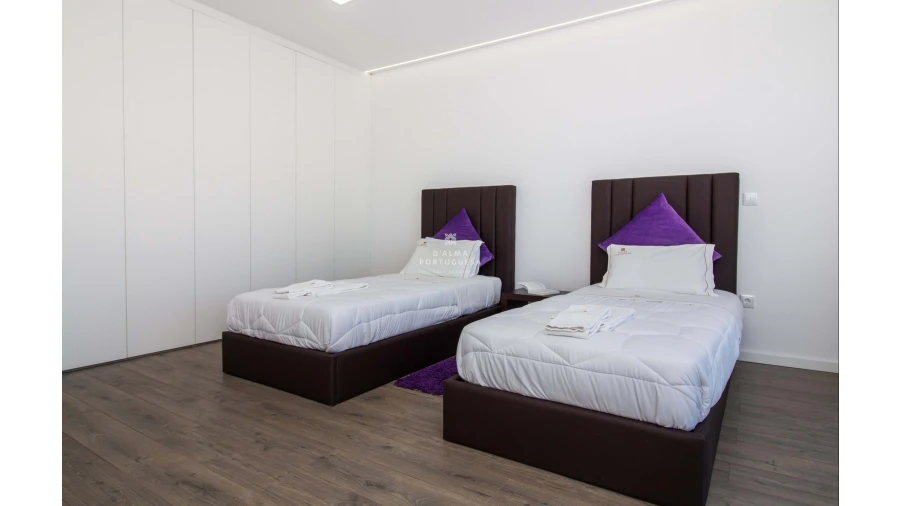 Moradia T5 para Venda em Albufeira e Olhos de Água Foto 32