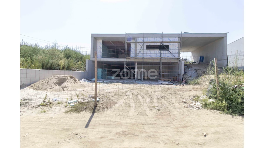 Moradia T4 para Venda em Merelim (São Paio), Panoias e Parada de Tibães Foto 11
