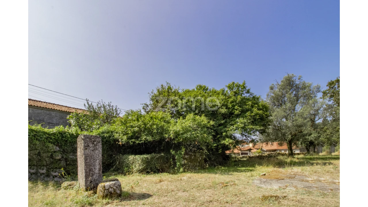 Moradia T16 para Venda em Serzedelo Foto 12