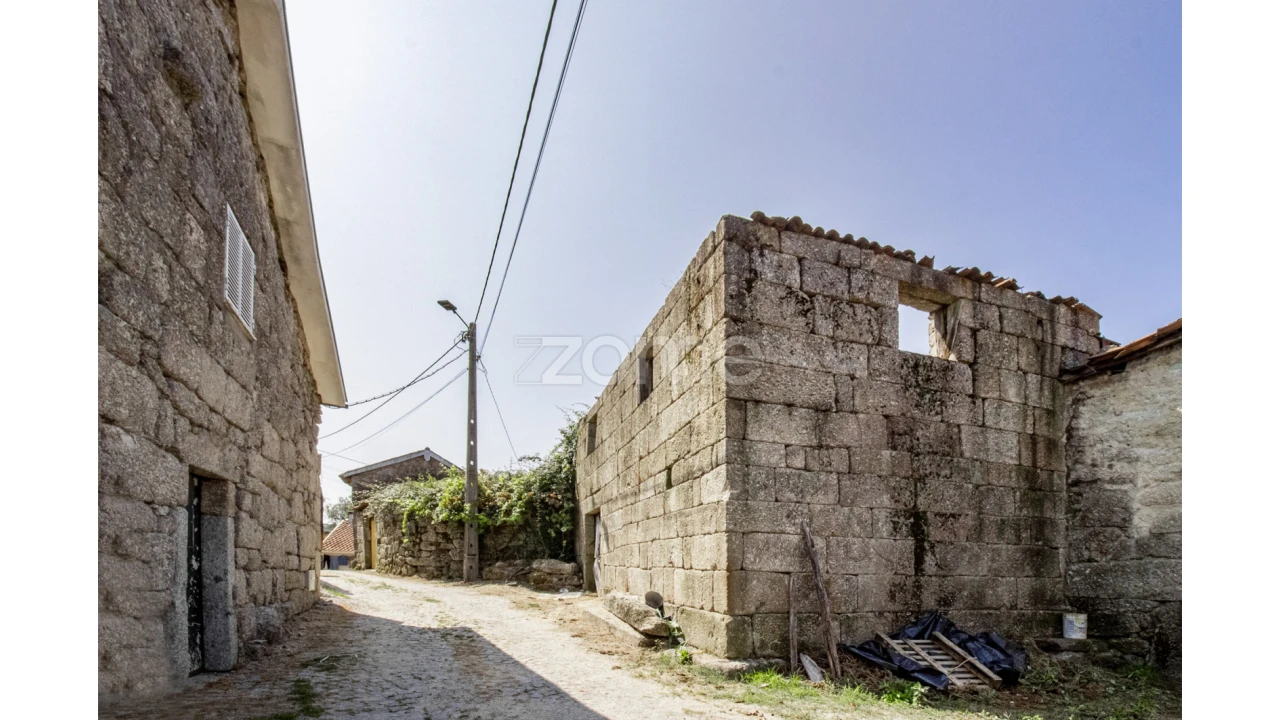 Moradia T16 para Venda em Serzedelo Foto 19