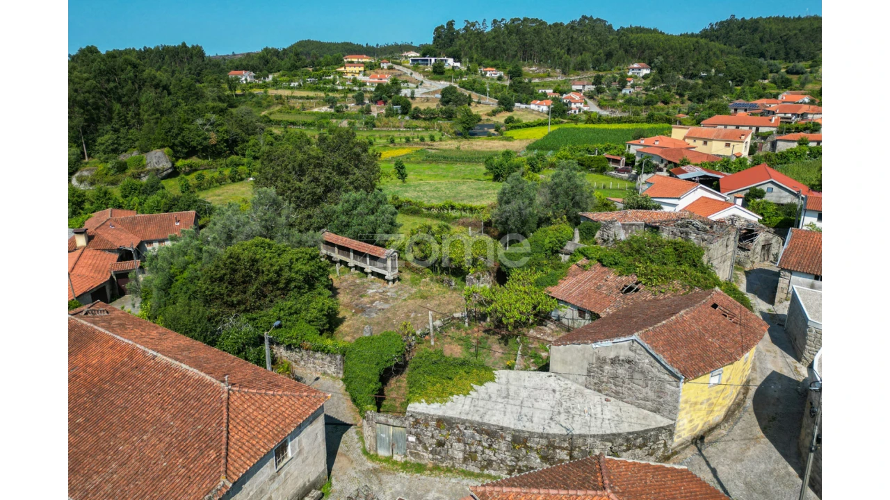 Moradia T16 para Venda em Serzedelo Foto 5