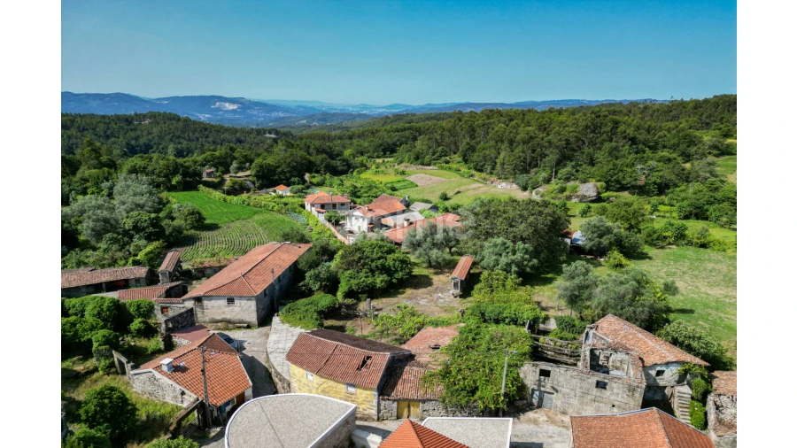 Moradia T16 para Venda em Serzedelo Foto 20