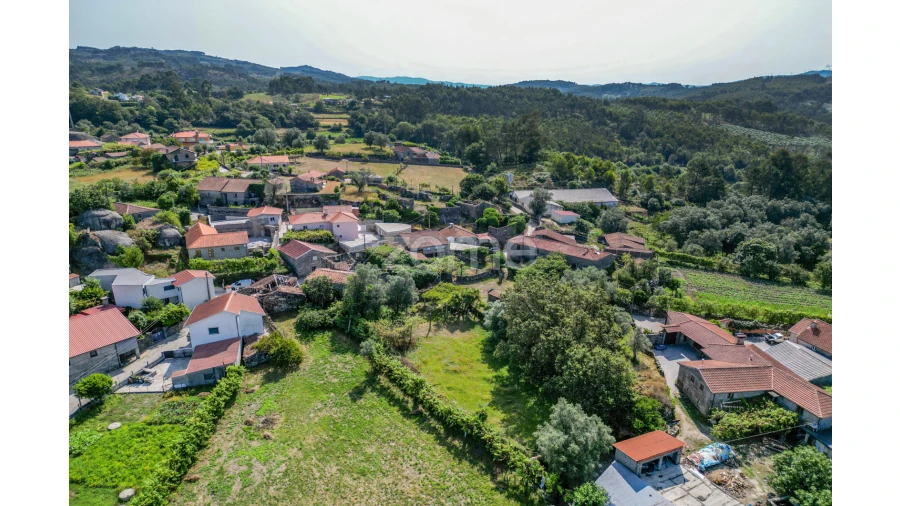 Moradia T16 para Venda em Serzedelo Foto 23