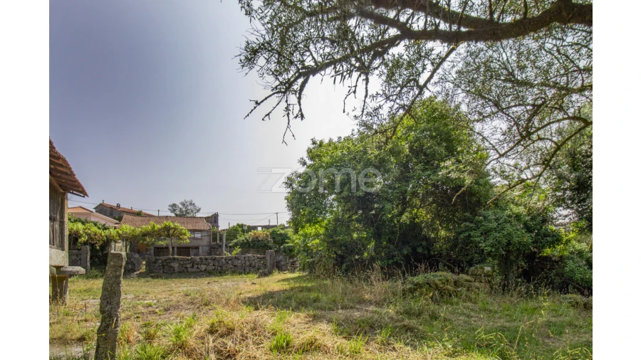 Moradia T16 para Venda em Serzedelo Foto 10