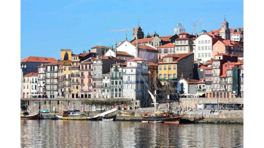 Prédio para Venda em Cedofeita, Santo Ildefonso, Sé, Miragaia, São Nicolau e Vitória Foto 9