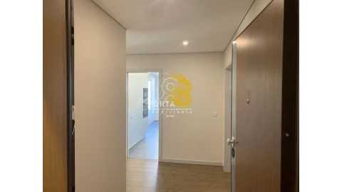 Apartamento T3 para Venda em Ramalde