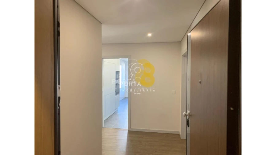 Apartamento T3 para Venda em Ramalde Foto 27