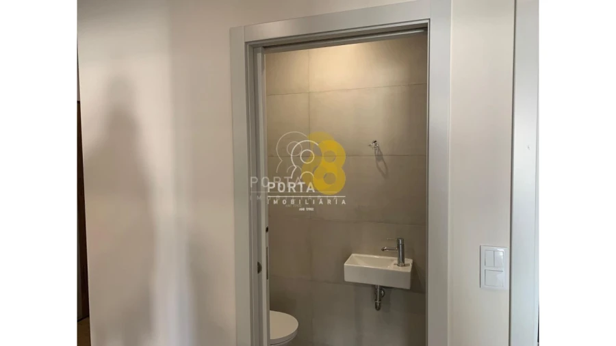 Apartamento T3 para Venda em Cedofeita, Santo Ildefonso, Sé, Miragaia, São Nicolau e Vitória Foto 16