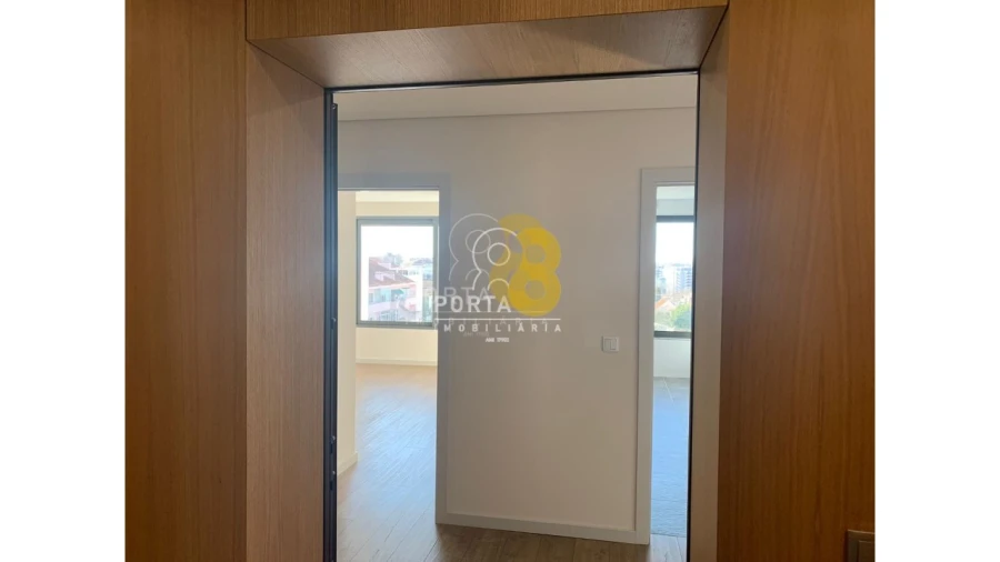 Apartamento T3 para Venda em Cedofeita, Santo Ildefonso, Sé, Miragaia, São Nicolau e Vitória Foto 11