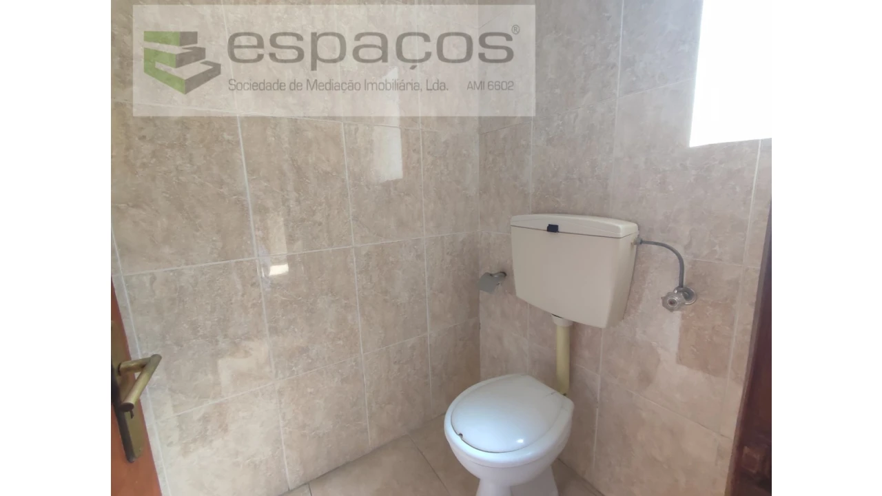 Negócio para Venda em Castelo Branco Foto 15