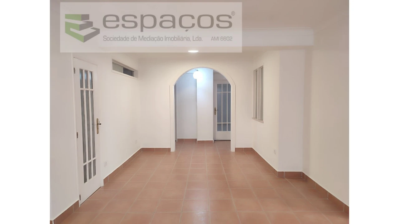 Negócio para Venda em Castelo Branco Foto 3