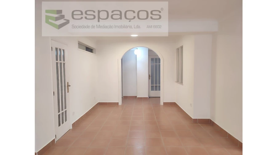 Negócio para Venda em Castelo Branco Foto 3