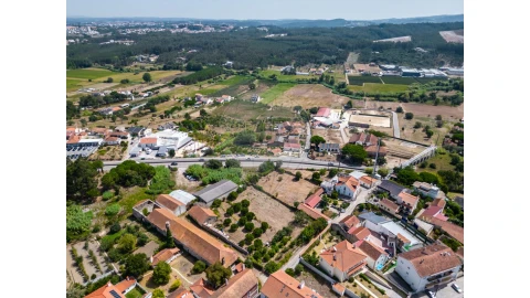 Terreno para Venda em Parceiros e Azoia