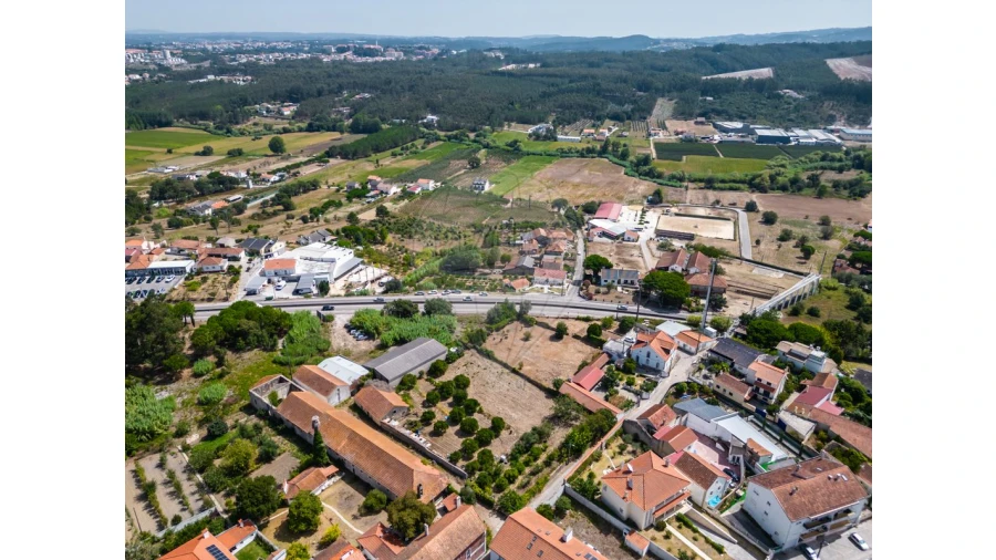 Terreno para Venda em Parceiros e Azoia Foto 6