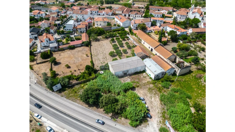 Terreno para Venda em Parceiros e Azoia Foto 12