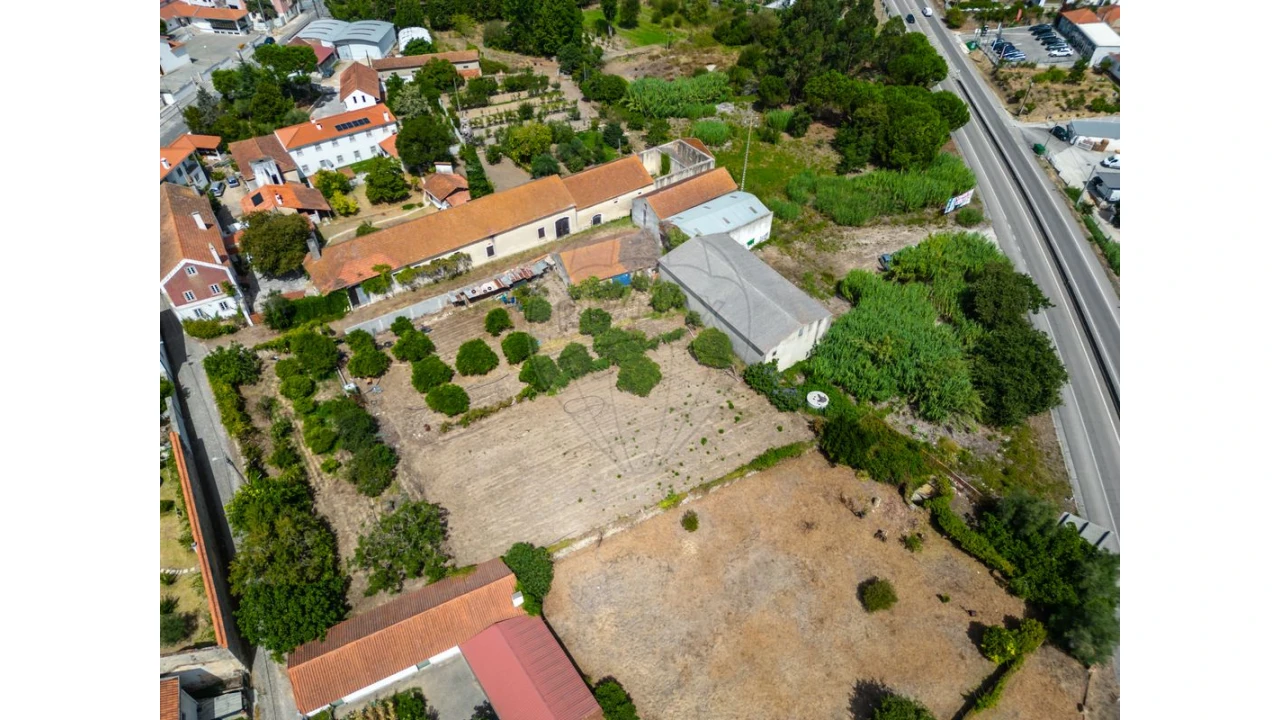 Terreno para Venda em Parceiros e Azoia Foto 2