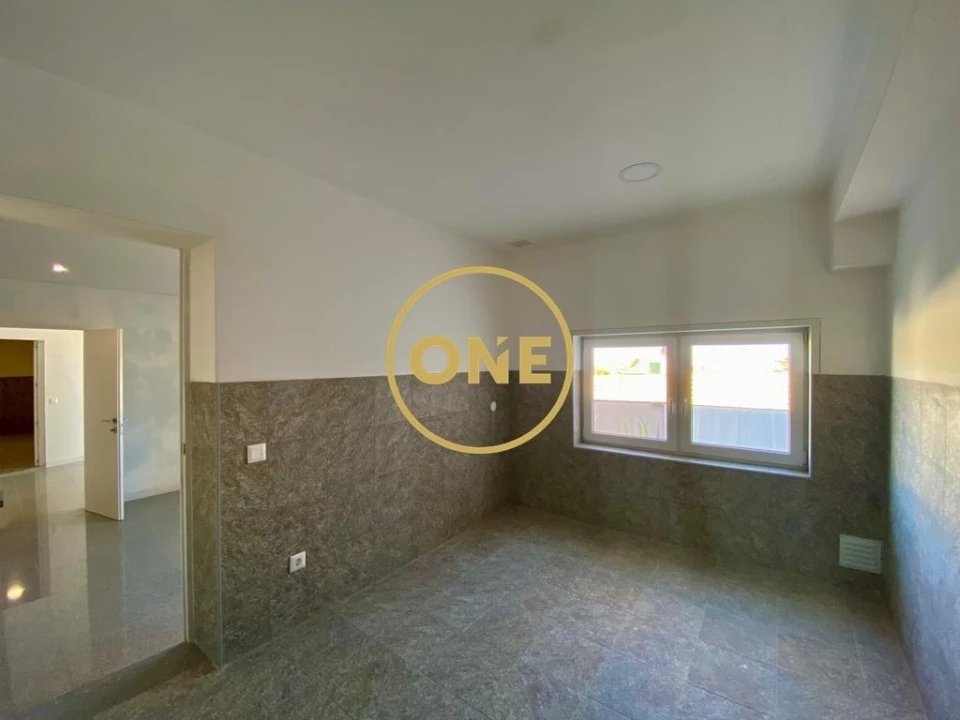 Moradia T4 para Venda em Mafamude e Vilar do Paraíso Foto 41