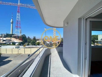 Moradia T4 para Venda em Mafamude e Vilar do Paraíso