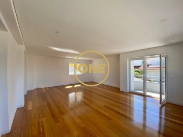 Moradia T4 para Venda em Mafamude e Vilar do Paraíso