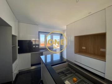 Moradia T4 para Venda em Mafamude e Vilar do Paraíso
