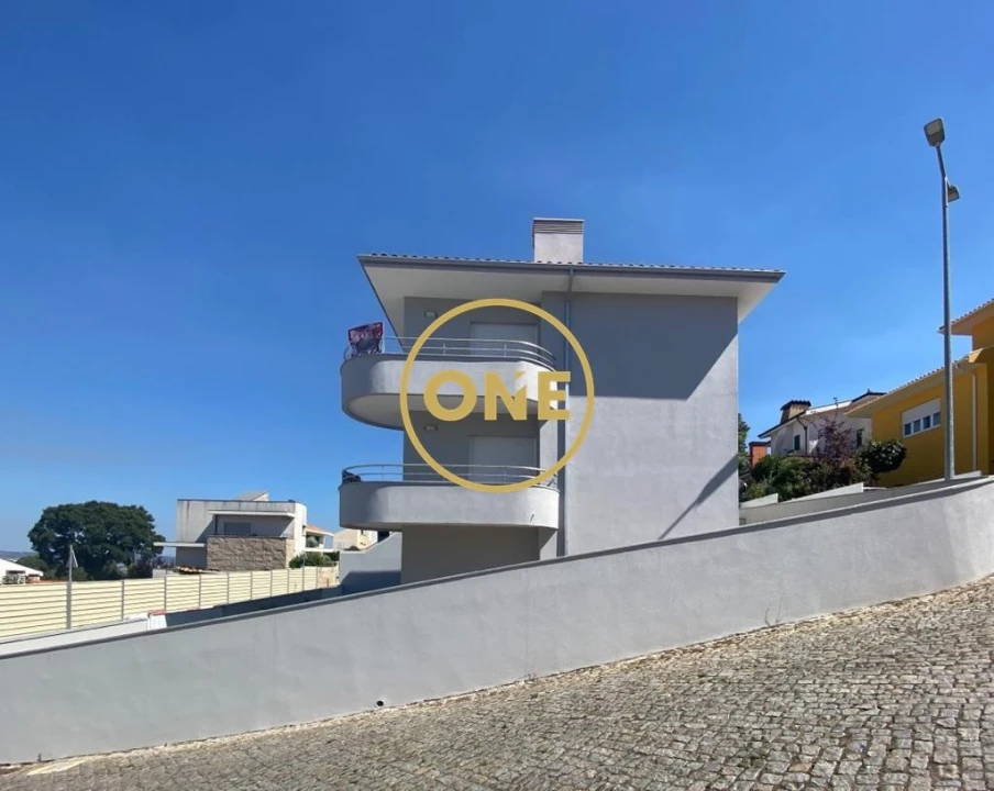 Moradia T4 para Venda em Mafamude e Vilar do Paraíso Foto 2