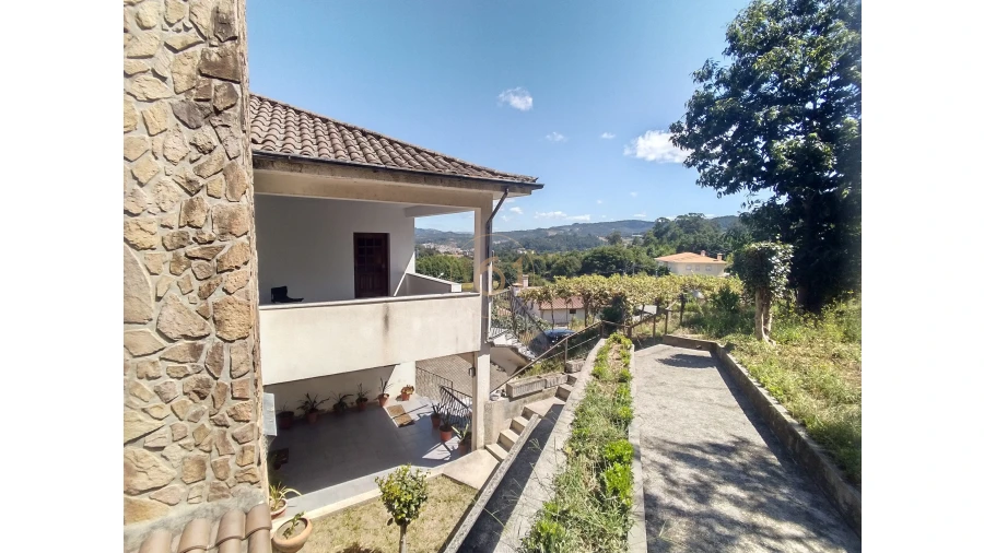 Quinta T5 para Venda em Roriz Foto 1