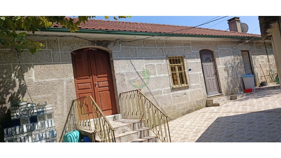 Moradia T3 para Venda em Valdreu Foto 3