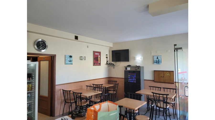 Negócio para Venda em Serzedo e Perosinho Foto 20