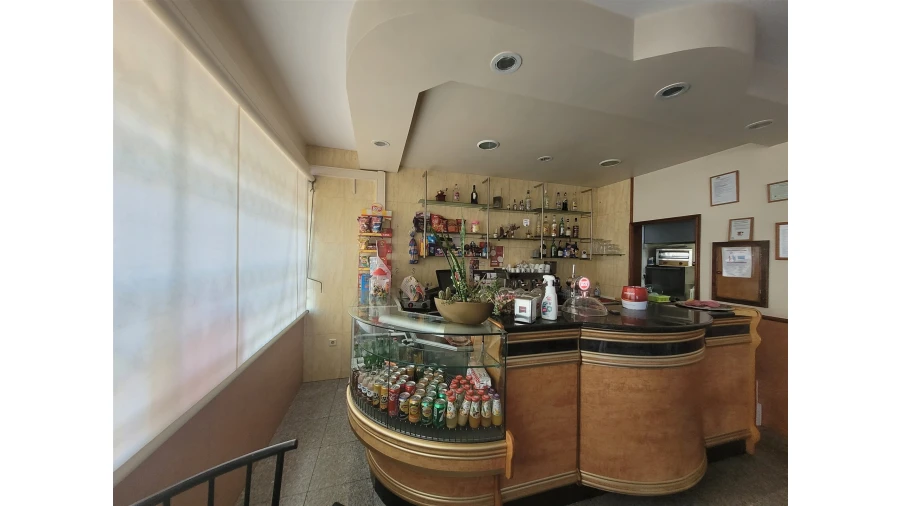 Negócio para Venda em Serzedo e Perosinho Foto 3