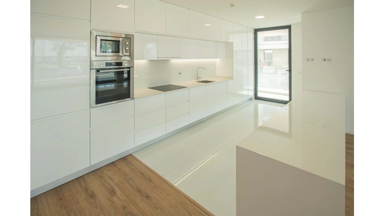 Apartamento T2 para Venda em Olhão Foto 8
