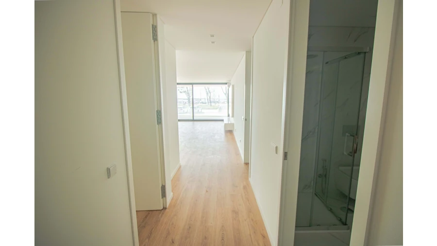 Apartamento T2 para Venda em Olhão Foto 15