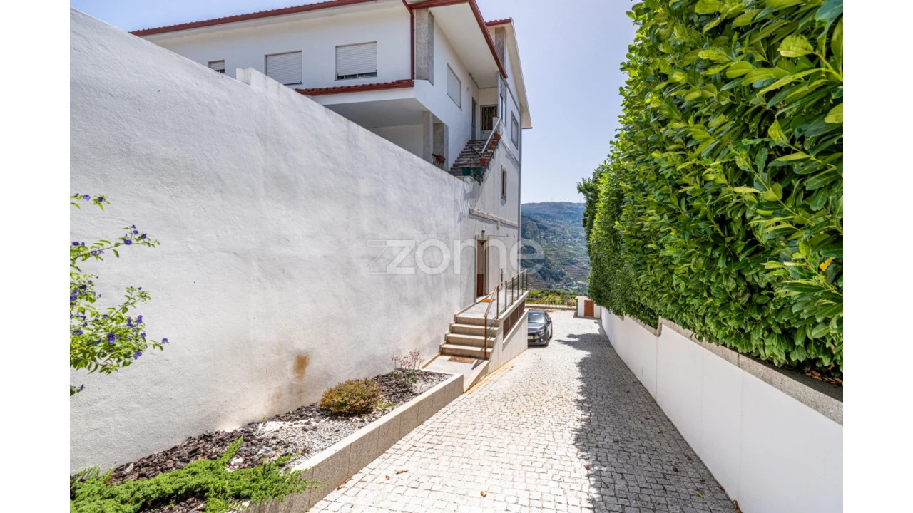 Prédio para Venda em Mesão Frio (Santo André) Foto 10