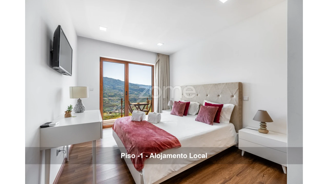 Prédio para Venda em Mesão Frio (Santo André) Foto 30