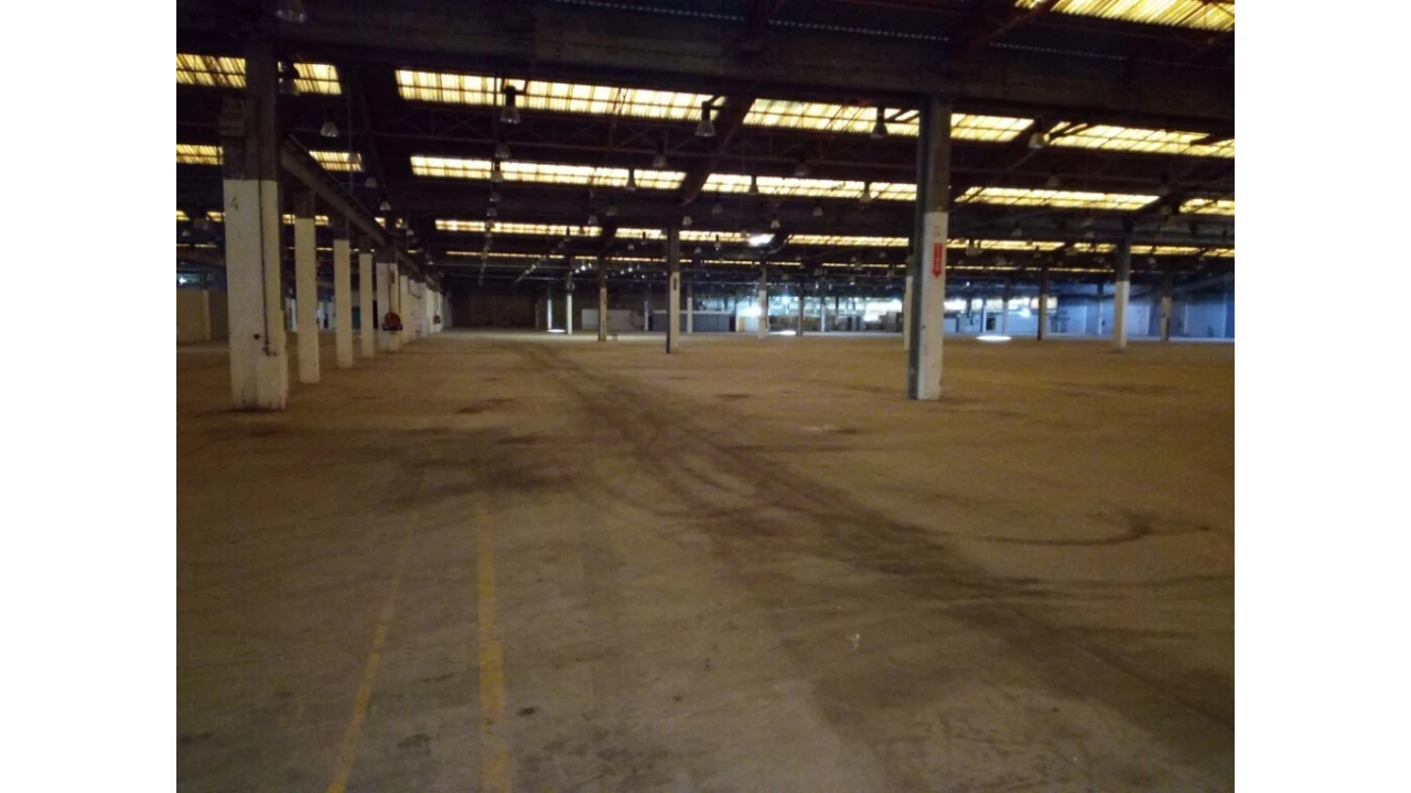 Armazém para Arrendamento em União das Freguesias de Setúbal Foto 1