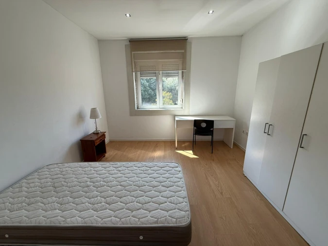 Quarto para Arrendamento em Azurem Foto 18