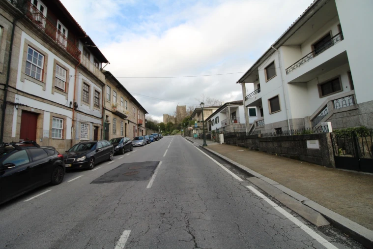 Quarto para Arrendamento em Azurem Foto 40