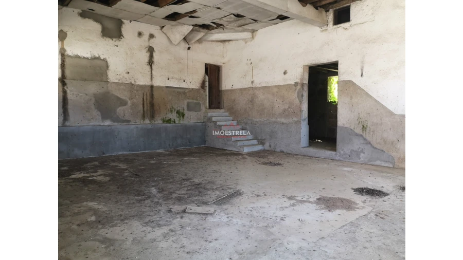Armazém para Arrendamento em Tourais e Lajes Foto 6