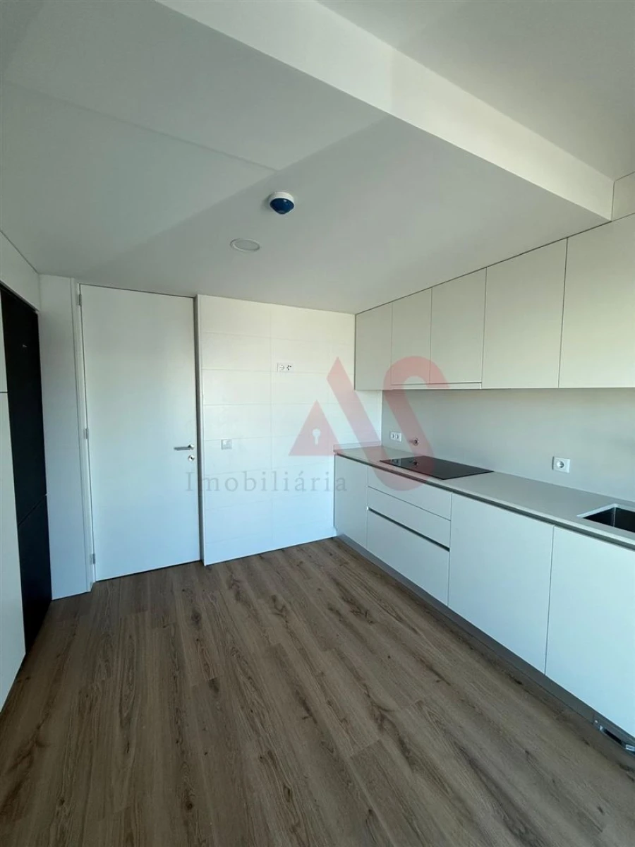 Apartamento T3 para Venda em Glória e Vera Cruz Foto 6