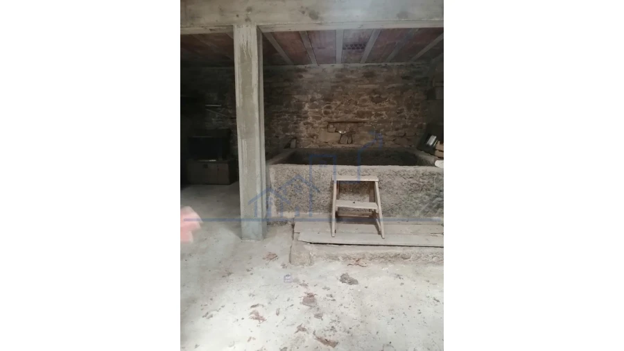 Moradia T3 para Venda em Carviçais Foto 16