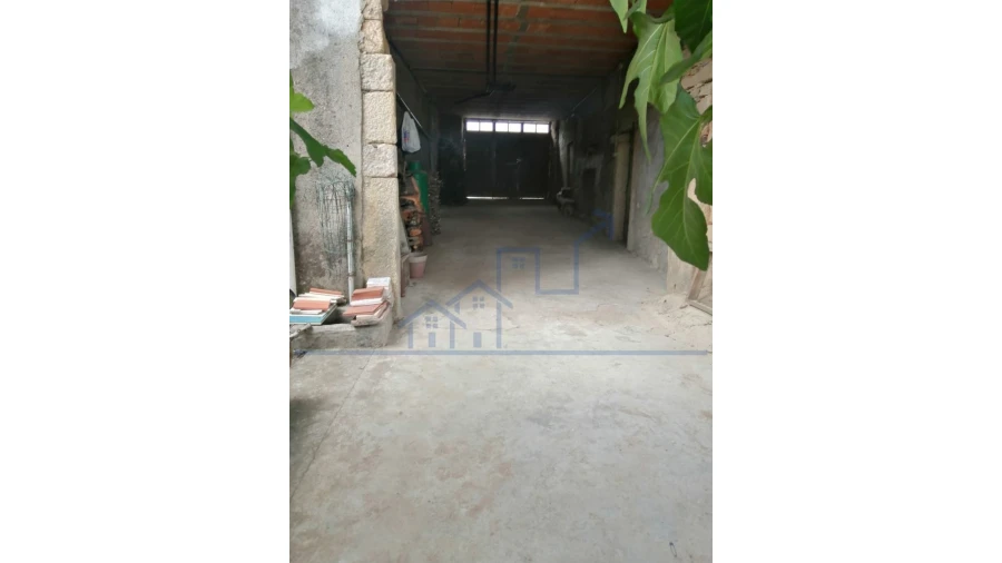 Moradia T3 para Venda em Carviçais Foto 7