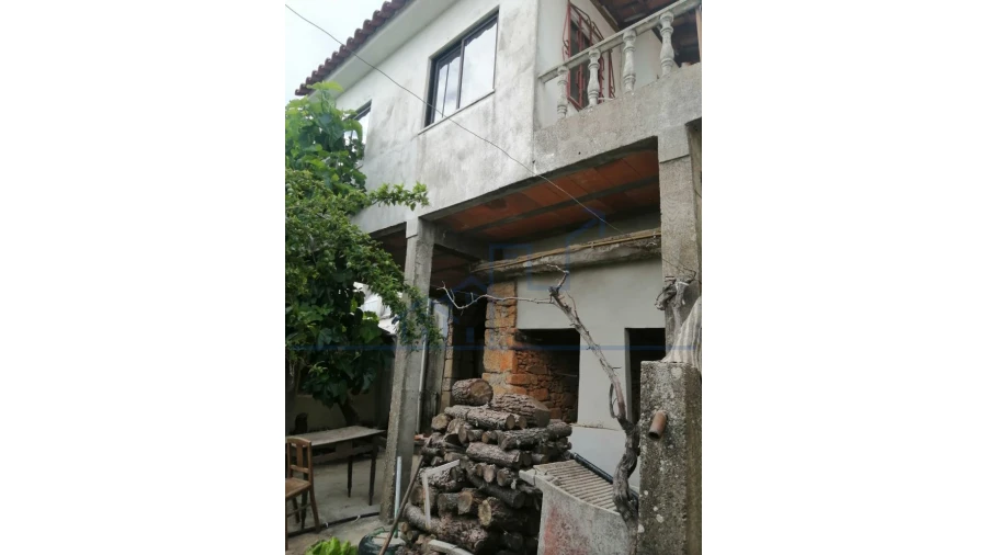 Moradia T3 para Venda em Carviçais Foto 5